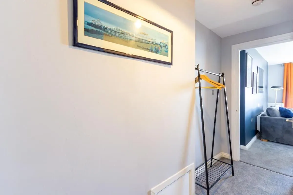 Brighton Heights With Sea Views Apartment 0*,  United Kingdom