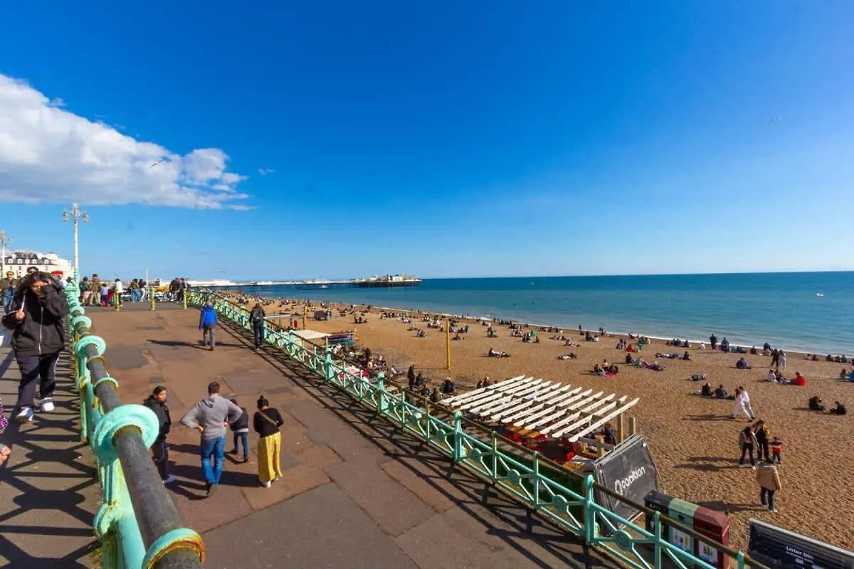 Brighton Heights With Sea Views Apartment 0*,  United Kingdom