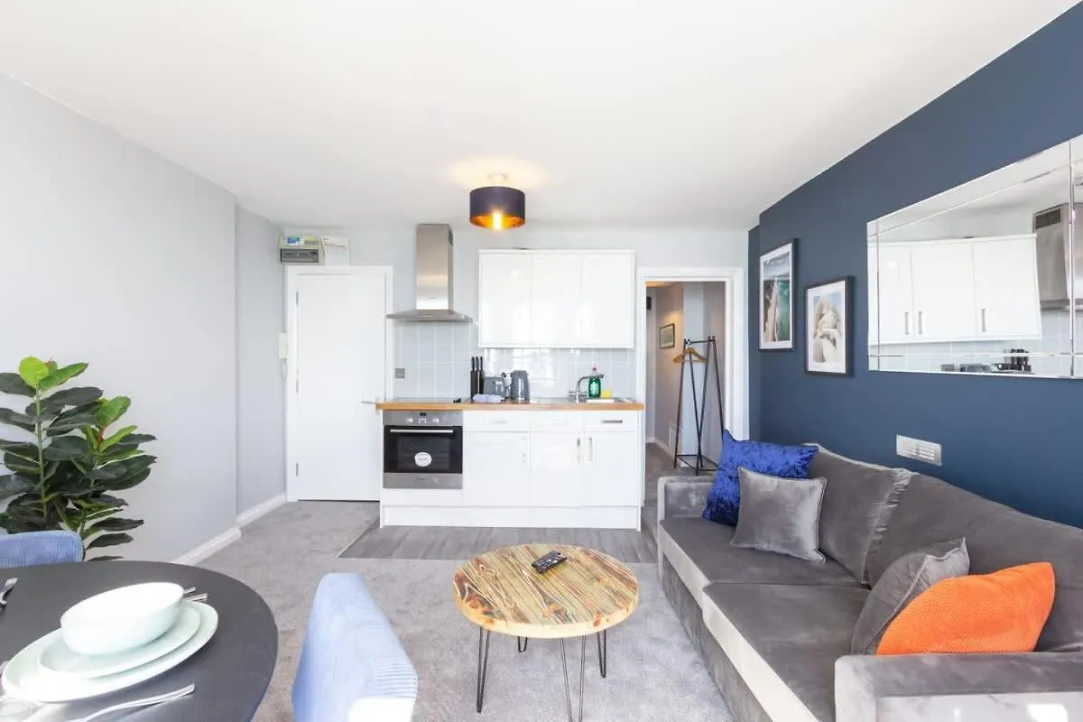 Brighton Heights With Sea Views Apartment