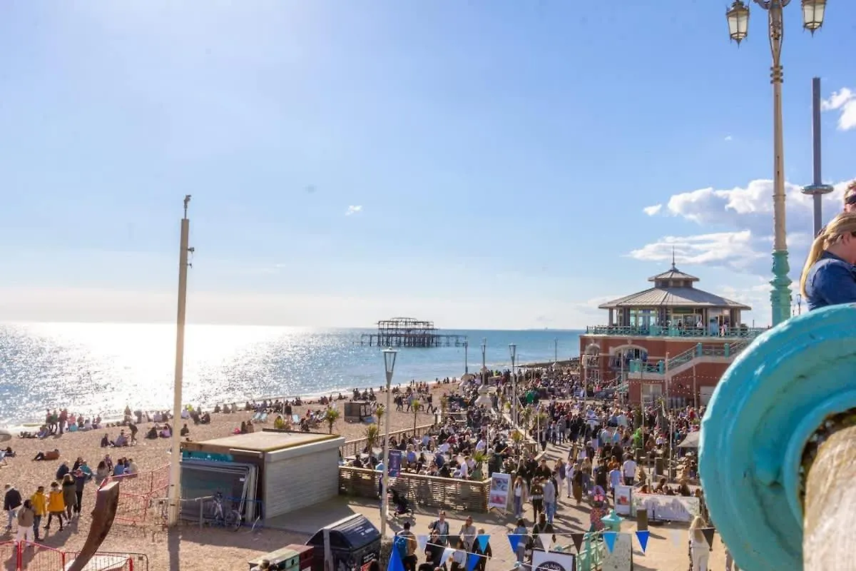 Brighton Heights With Sea Views Apartment